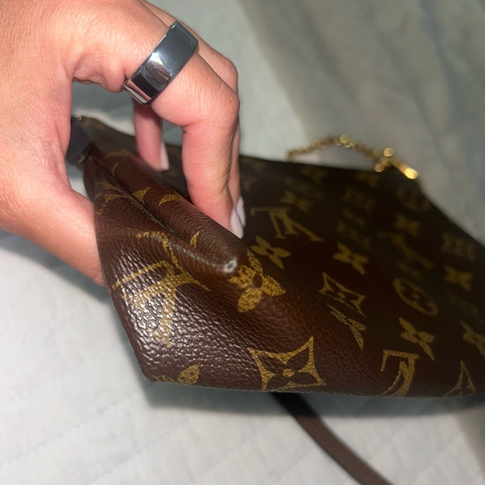 Authentic Louis Vuitton Pallas Clutch - Picture 14 of 16